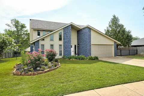 408 S Country Side Trl, Edmond, OK 73012