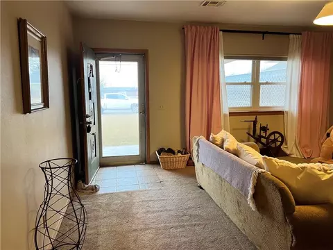 1017 E Grant St, Sentinel, OK 73664 photo 4