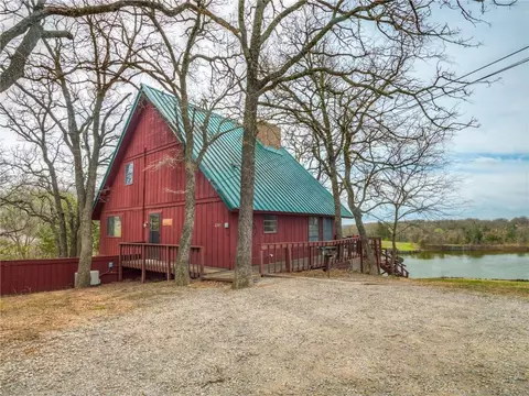 2245 Sunshine Dr, Sulphur, OK 73086