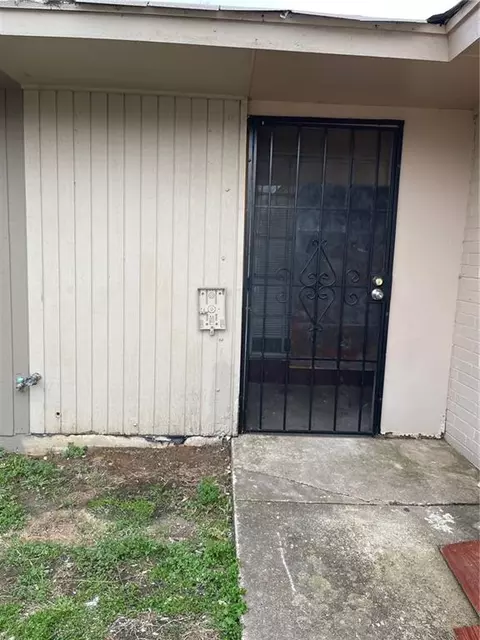 242 Windsor Way, Midwest City, OK 73110