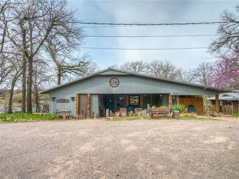2244 Sunshine Dr, Sulphur, OK 73086