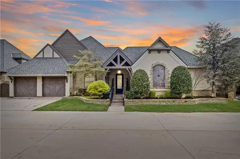 16252 Morningside Dr, Edmond, OK 73013