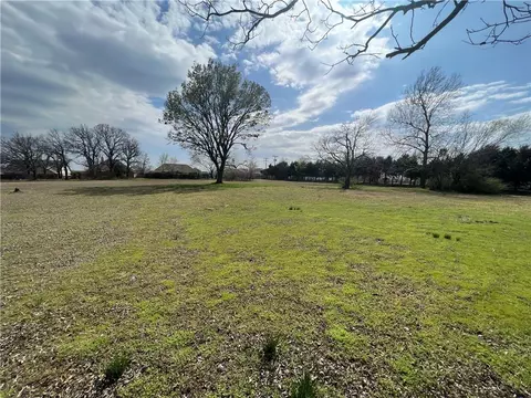 1001 E Hwy 9, Seminole, OK 74868