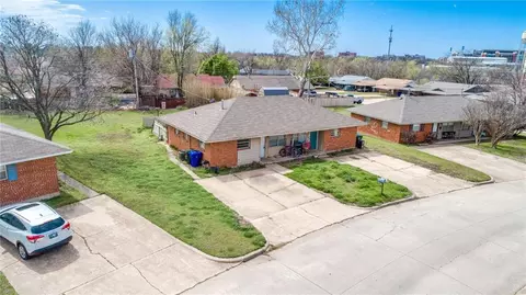 906908 Deonne Cir #908, Norman, OK 73071