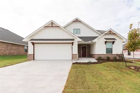 1608 NE 33rd St, Moore, OK 73160