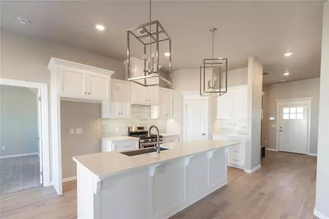 9105 NW 125th St, Yukon, OK 73099