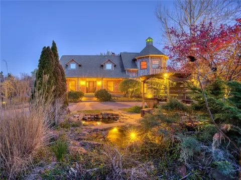 3600 Rogers Dr, Edmond, OK 73013