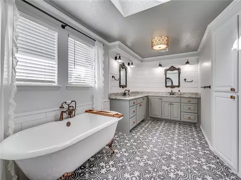 6613 Newman Dr, Oklahoma City, OK 73162