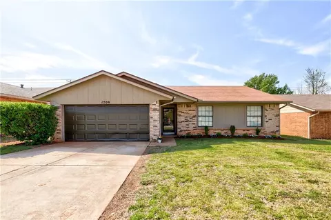 1709 Apian Way, Edmond, OK 73003