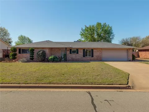 1320 Quail Ave, Weatherford, OK 73096