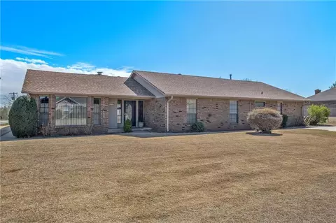 804 Polk St, Piedmont, OK 73078
