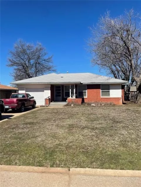 1615 Carlisle Ct, The Village, OK 73120
