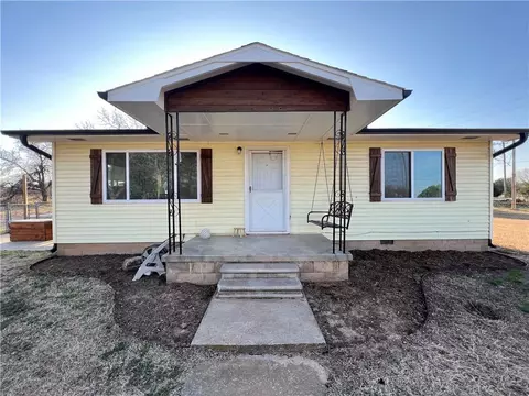 37007 Lake Rd, Shawnee, OK 74801