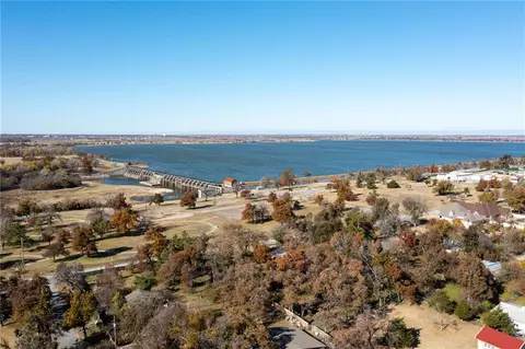 8025 NW 15th St, Oklahoma City, OK 73127