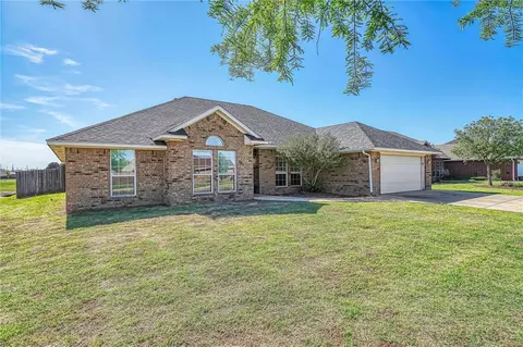 2901 Hunter Pointe, Altus, OK 73521 photo 3
