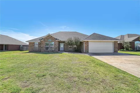 2901 Hunter Pointe, Altus, OK 73521 photo 2