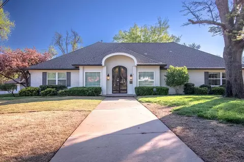 5900 N Youngs Blvd, Oklahoma City, OK 73112