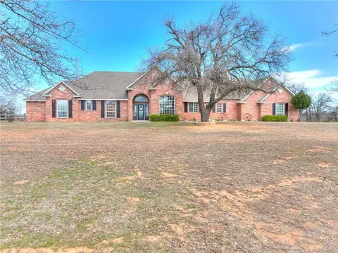 998 N Anderson Rd, Choctaw, OK 73020