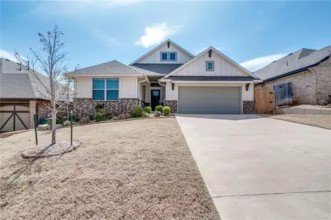 6224 Oxnard St, Edmond, OK 73034