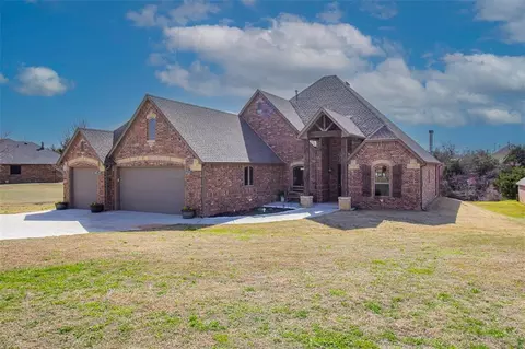 457 Eagle Lake Ln, Newcastle, OK 73065