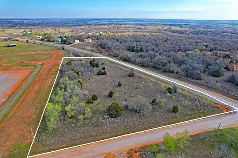 000 170th St, Lindsay, OK 73052