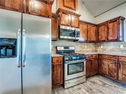 20615 Frontier Ave, Harrah, OK 73045 photo 26