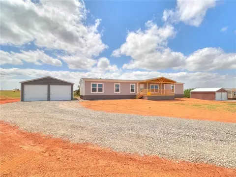 8640 Briarwood Dr, Guthrie, OK 73044