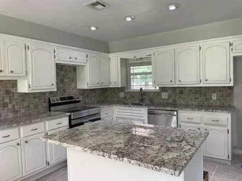 114 Pickard Dr, Mcloud, OK 74851 photo 3