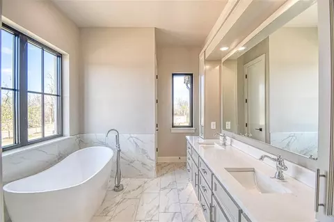 4300 Rustic Trl, Moore, OK 73160 photo 27