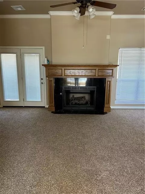 805 Ashwood Ln, Moore, OK 73160