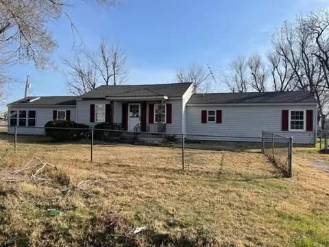 211 S Holly Ave, Amber, OK 73004