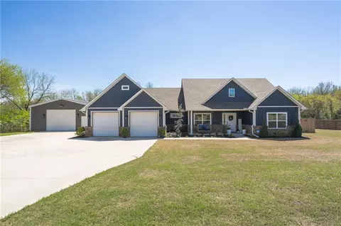 43713 Benson Park Rd, Shawnee, OK 74801