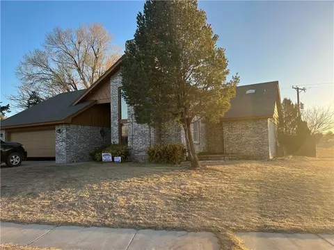 6099 Sunset Dr, Guymon, OK 73942