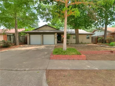 313 Beacon Ave, Norman, OK 73071