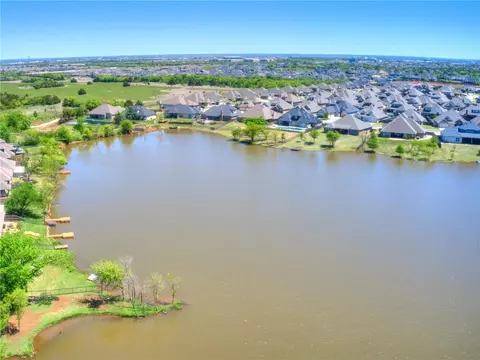 12921 Black Hills Dr, Oklahoma City, OK 73142