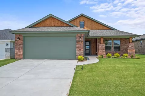 3917 NW 177th St, Edmond, OK 73012