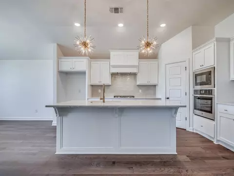 15909 Bison Dr, Moore, OK 73170 photo 10