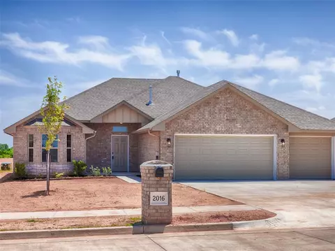 2016 W Blackpowder Way, Mustang, OK 73064