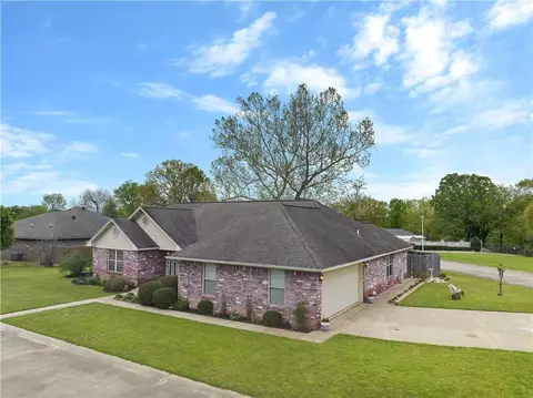 115 Homestead Cir, Broken Bow, OK 74728
