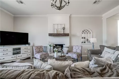12650 Hillside Cir, Edmond, OK 73034 photo 7