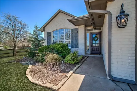 12650 Hillside Cir, Edmond, OK 73034 photo 3