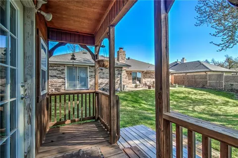 612 E 9th St, Edmond, OK 73034 photo 37