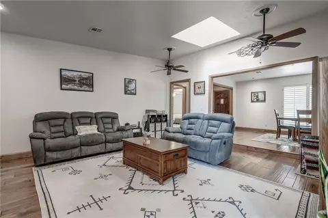 612 E 9th St, Edmond, OK 73034 photo 6