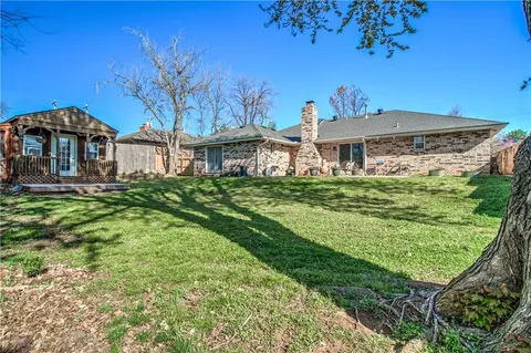 612 E 9th St, Edmond, OK 73034 photo 35