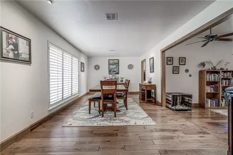 612 E 9th St, Edmond, OK 73034 photo 8