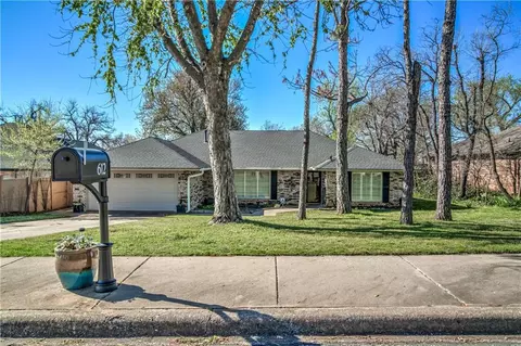 612 E 9th St, Edmond, OK 73034 photo 1