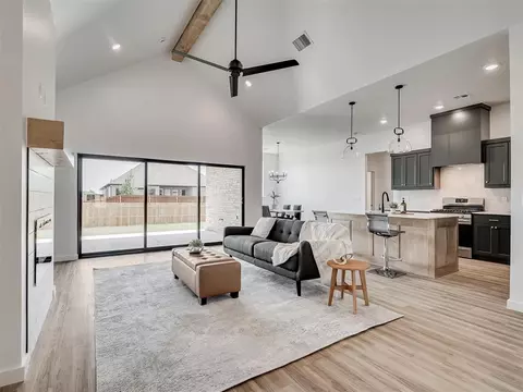4724 Bermuda Dr, Mustang, OK 73064