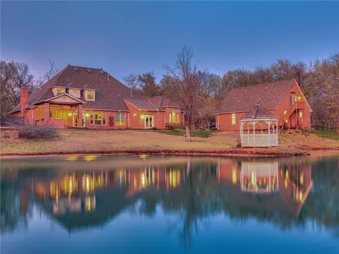 22901 Lauren Ln, Edmond, OK 73025