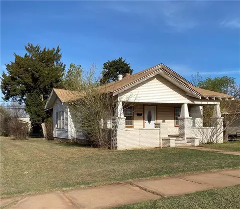 901 N Hudson St, Altus, OK 73521