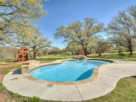 5001 Junction Dr, Norman, OK 73026
